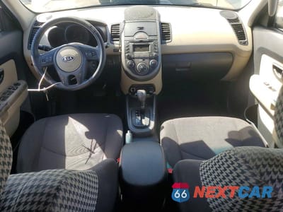 Zdjęcie 8 z 12 samochodu: 2010 KIA SOUL + VIN:KNDJT2A27A7038423 - miniatura