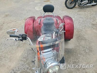 Piąte zdjęcie samochodu w środku: 2017 HARLEY-DAVIDSON FLRT FREE WHEELER VIN:1HD1MCC10HB855147 - miniatura