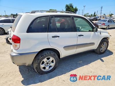 Trzecie zdjęcie samochodu z tyłu: 2002 TOYOTA RAV4 BASE VIN:JTEGH20V726006162 - miniatura