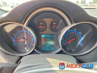 Zdjęcie 9 z 12 samochodu: 2015 CHEVROLET CRUZE LT VIN:1G1PC5SB7F7184864 - miniatura