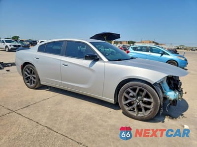 Czwarte zdjęcie samochodu z boku: 2022 DODGE CHARGER SXT VIN:2C3CDXBG7NH129865 - miniatura