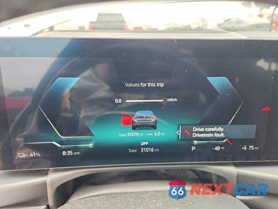 Zdjęcie 9 z 12 samochodu: 2023 BMW I4 EDRIVE 40 VIN:WBY73AW06PFP91742 - miniatura