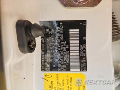 Zdjęcie 14 z 14 samochodu: 2007 LEXUS RX 350 VIN:2T2HK31U97C026785 - miniatura