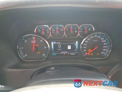 Zdjęcie 9 z 13 samochodu: 2019 CHEVROLET SUBURBAN C1500 PREMIER VIN:1GNSCJKC1KR306675 - miniatura
