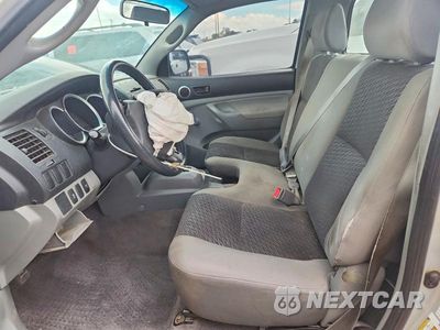 Zdjęcie 7 z 13 samochodu: 2010 TOYOTA TACOMA BASE VIN:5TENX4CN0AZ677180 - miniatura