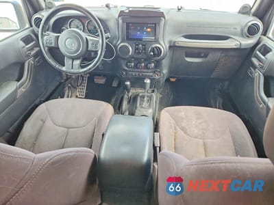 Zdjęcie 8 z 12 samochodu: 2014 JEEP WRANGLER UNLIMITED SPORT VIN:1C4BJWDG0EL298832 - miniatura