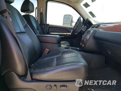 Zdjęcie 10 z 12 samochodu: 2008 CHEVROLET SILVERADO K2500 HEAVY DUTY VIN:1GCHK236X8F175681 - miniatura