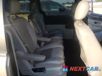 Zdjęcie 11 z 13 samochodu: 2009 DODGE GRAND CARAVAN SXT VIN:2D8HN54X49R591544 - miniatura