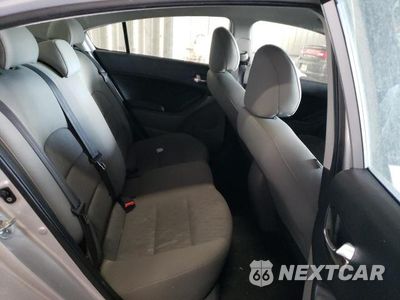Zdjęcie 10 z 12 samochodu: 2015 KIA FORTE LX VIN:KNAFK4A67F5378193 - miniatura