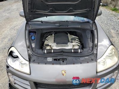 Zdjęcie 12 z 13 samochodu: 2008 PORSCHE CAYENNE S VIN:WP1AB29P58LA31375 - miniatura