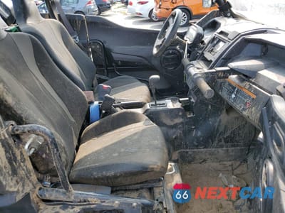 Piąte zdjęcie samochodu w środku: 2023 KAWASAKI KRF 1000 C VIN:JKARFCC11PB502696 - miniatura