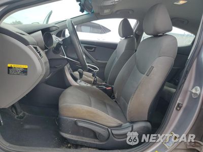Zdjęcie 7 z 12 samochodu: 2012 HYUNDAI ELANTRA GLS VIN:KMHDH4AE4CU442459 - miniatura
