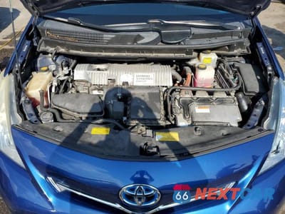 Zdjęcie 11 z 12 samochodu: 2012 TOYOTA PRIUS V VIN:JTDZN3EU0C3094017 - miniatura