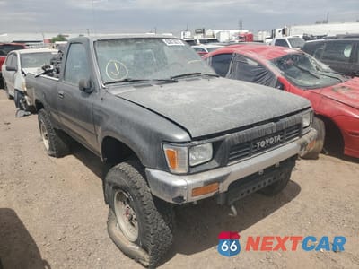 Czwarte zdjęcie samochodu z boku: 1989 TOYOTA PICKUP 1/2 TON SHORT WHEELBASE DLX VIN:JT4VN01DXK2000300 - miniatura