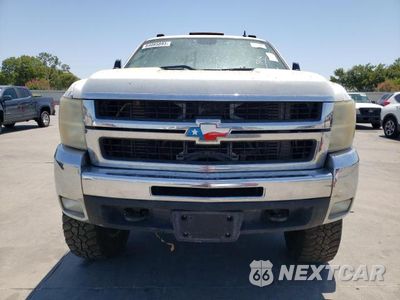 Piąte zdjęcie samochodu w środku: 2008 CHEVROLET SILVERADO K2500 HEAVY DUTY VIN:1GCHK236X8F175681 - miniatura