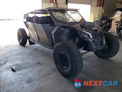 2018 CAN-AM MAVERICK X3 MAX X RS TURBO R 3JBVNAW46JK002968 - główne zdjęcie licytacji z USA - miniatura