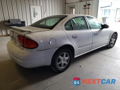 Trzecie zdjęcie samochodu z tyłu: 2004 OLDSMOBILE ALERO GL VIN:1G3NL52F24C109804 - miniatura