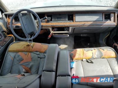 Zdjęcie 15 z 26 samochodu: 1994 LINCOLN TOWN CAR CARTIER VIN:1LNLM83W8RY732046 - miniatura