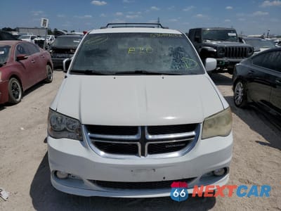 Piąte zdjęcie samochodu w środku: 2016 DODGE GRAND CARAVAN R/T VIN:2C4RDGEG5GR275258 - miniatura