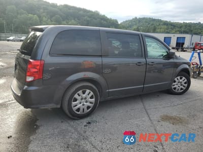 Trzecie zdjęcie samochodu z tyłu: 2018 DODGE GRAND CARAVAN SE VIN:2C4RDGBG1JR136689 - miniatura