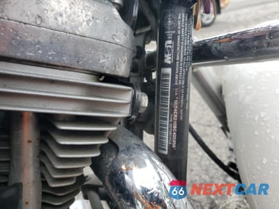 Zdjęcie 10 z 11 samochodu: 2011 HARLEY-DAVIDSON XL883 L VIN:1HD4CR210BC405956 - miniatura