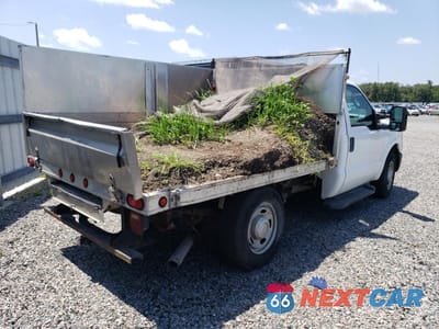 Trzecie zdjęcie samochodu z tyłu: 2013 FORD F250 SUPER DUTY VIN:1FDBF2A68DEB65529 - miniatura