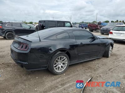 Trzecie zdjęcie samochodu z tyłu: 2014 FORD MUSTANG VIN:1ZVBP8AM3E5313622 - miniatura