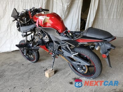 Trzecie zdjęcie samochodu z tyłu: 2010 KAWASAKI EX250 J VIN:JKAEXMJ1XADA64957 - miniatura
