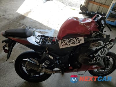 Piąte zdjęcie samochodu w środku: 2010 KAWASAKI EX250 J VIN:JKAEXMJ1XADA64957 - miniatura