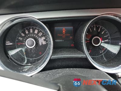 Zdjęcie 9 z 13 samochodu: 2014 FORD MUSTANG VIN:1ZVBP8AM3E5313622 - miniatura