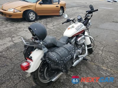Czwarte zdjęcie samochodu z boku: 2011 HARLEY-DAVIDSON XL883 L VIN:1HD4CR210BC405956 - miniatura