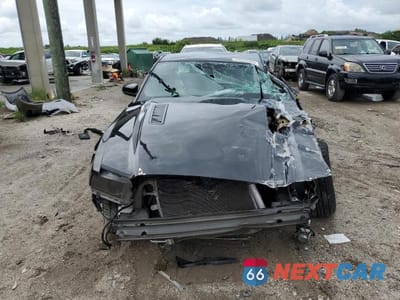 Piąte zdjęcie samochodu w środku: 2014 FORD MUSTANG VIN:1ZVBP8AM3E5313622 - miniatura