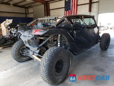 Czwarte zdjęcie samochodu z boku: 2018 CAN-AM MAVERICK X3 MAX X RS TURBO R VIN:3JBVNAW46JK002968 - miniatura