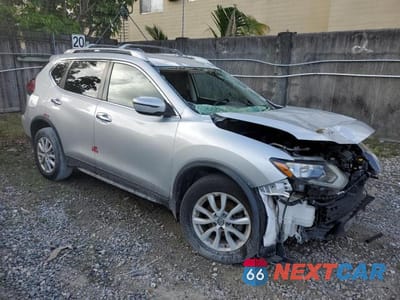 Czwarte zdjęcie samochodu z boku: 2020 NISSAN ROGUE S VIN:5N1AT2MT2LC726730 - miniatura