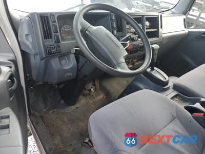 Zdjęcie 8 z 13 samochodu: 2017 ISUZU NPR HD VIN:54DC4W1C2HS804289 - miniatura