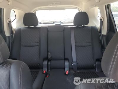 Zdjęcie 10 z 15 samochodu: 2018 NISSAN ROGUE S VIN:KNMAT2MV2JP620080 - miniatura