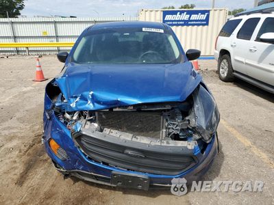 Piąte zdjęcie samochodu w środku: 2019 FORD ESCAPE S VIN:1FMCU0F78KUB59426 - miniatura