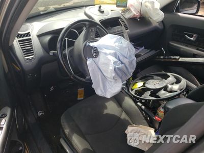 Zdjęcie 8 z 13 samochodu: 2013 KIA SOUL + VIN:KNDJT2A61D7603935 - miniatura