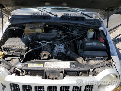 Zdjęcie 12 z 13 samochodu: 2006 JEEP LIBERTY SPORT VIN:1J4GL48K76W257238 - miniatura