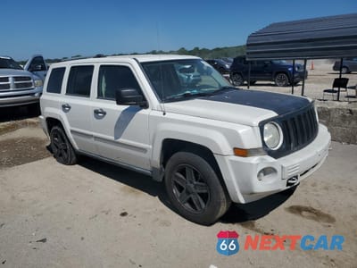 Czwarte zdjęcie samochodu z boku: 2009 JEEP PATRIOT LIMITED VIN:1J4FF48B19D171846 - miniatura