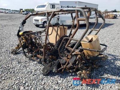 Trzecie zdjęcie samochodu z tyłu: 2014 CAN-AM MAVERICK MAX 1000R X RS DPS VIN:3JBPNLP16EJ000965 - miniatura