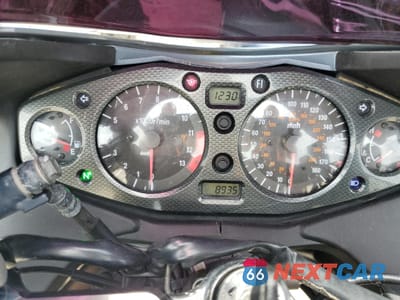 Zdjęcie 7 z 10 samochodu: 2005 SUZUKI GSX1300 RK5 VIN:JS1GW71A752108912 - miniatura