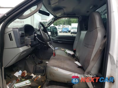 Zdjęcie 7 z 13 samochodu: 2005 FORD F450 SUPER DUTY VIN:1FDXF47P45EA26372 - miniatura