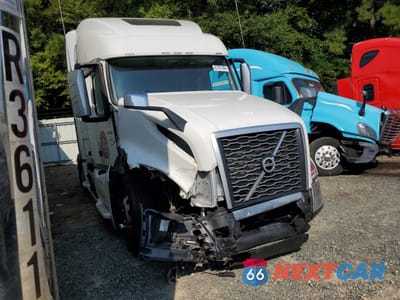 2024 VOLVO VN VNL 4V4NC9EJ2RN635079 - główne zdjęcie licytacji z USA - miniatura