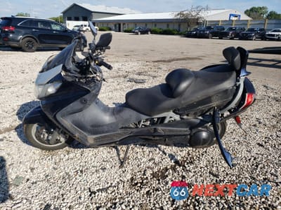 Trzecie zdjęcie samochodu z tyłu: 2004 SUZUKI AN400 K3 VIN:JS1CK43A942100427 - miniatura