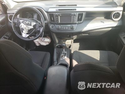 Zdjęcie 8 z 14 samochodu: 2017 TOYOTA RAV4 XLE VIN:2T3RFREV7HW691839 - miniatura