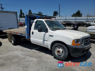 Czwarte zdjęcie samochodu z boku: 2001 FORD F350 SUPER DUTY VIN:1FDWF36F01EB18992 - miniatura