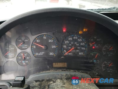 Zdjęcie 8 z 10 samochodu: 2002 INTERNATIONAL 4000 4400 VIN:1HTMKADN62H504082 - miniatura