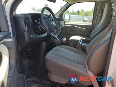 Zdjęcie 7 z 13 samochodu: 2015 GMC SAVANA G2500 VIN:1GTW7FCF1F1214779 - miniatura