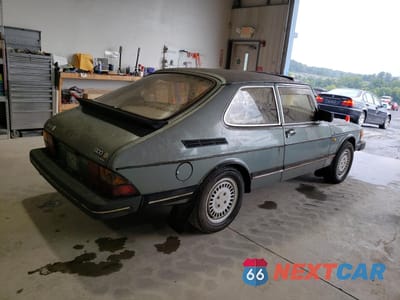 Trzecie zdjęcie samochodu z tyłu: 1986 SAAB 900 S VIN:YS3AC35D5G7005763 - miniatura